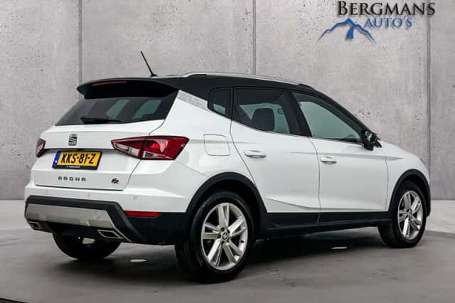 SEAT Arona (2019) thumbnail 3