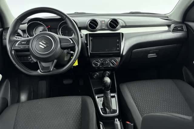 Suzuki Swift (2020) thumbnail 4