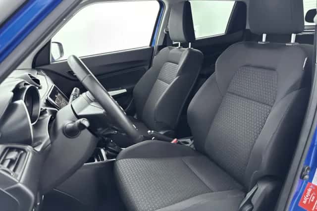 Suzuki Swift (2020) thumbnail 5