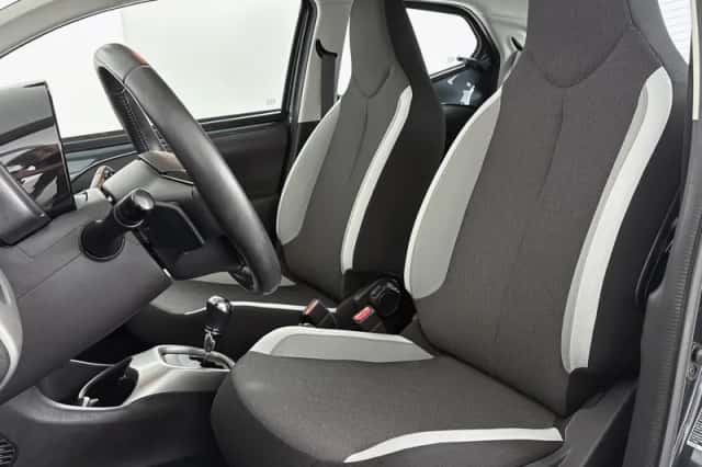 Toyota Aygo (2016) thumbnail 5