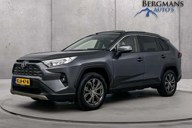 Toyota RAV4 (2022) thumbnail 2