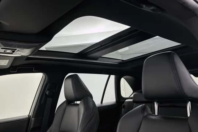 Toyota RAV4 (2019) thumbnail 6