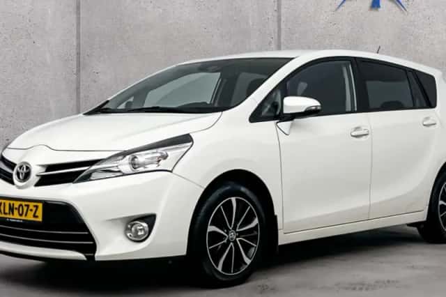 Toyota Verso (2017) thumbnail 1