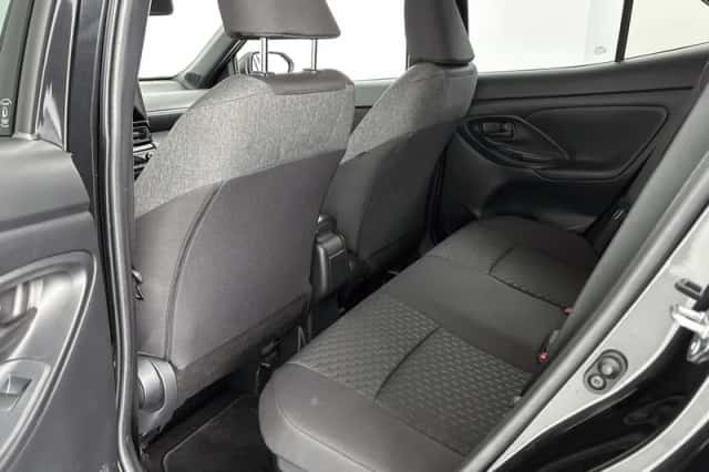 Toyota Yaris (2024) thumbnail 6