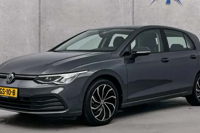 Volkswagen Golf (2023) thumbnail 1
