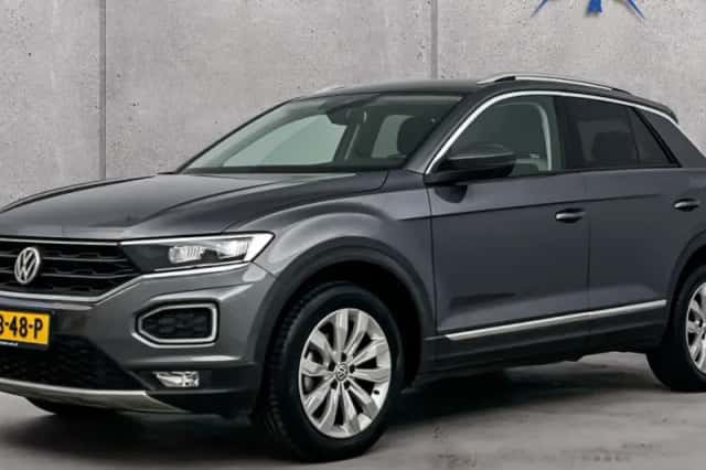 Volkswagen T-Roc (2019) thumbnail 1