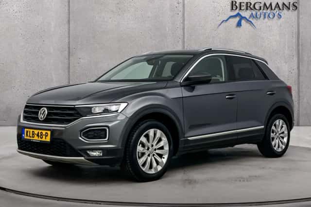 Volkswagen T-Roc (2019) thumbnail 2