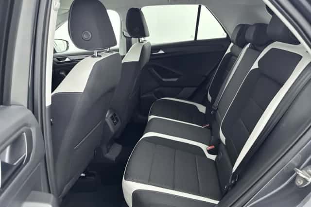 Volkswagen T-Roc (2019) thumbnail 6