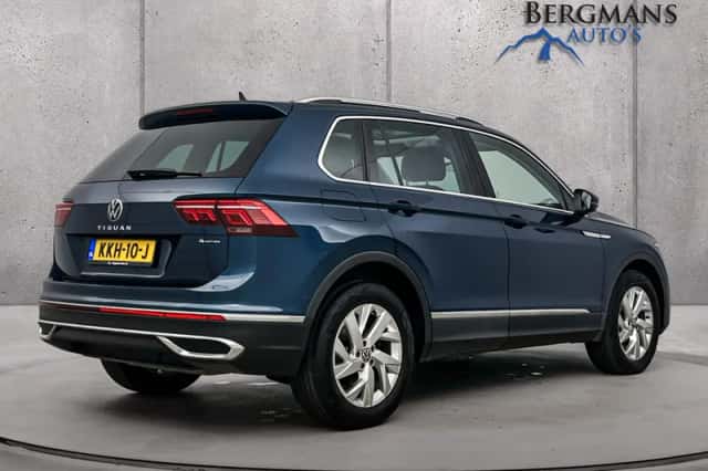 Volkswagen Tiguan (2021) thumbnail 3