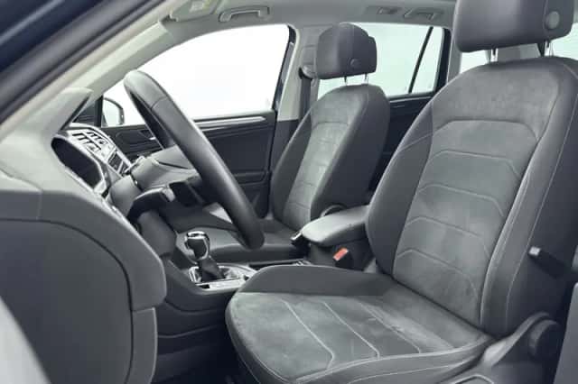 Volkswagen Tiguan (2021) thumbnail 5