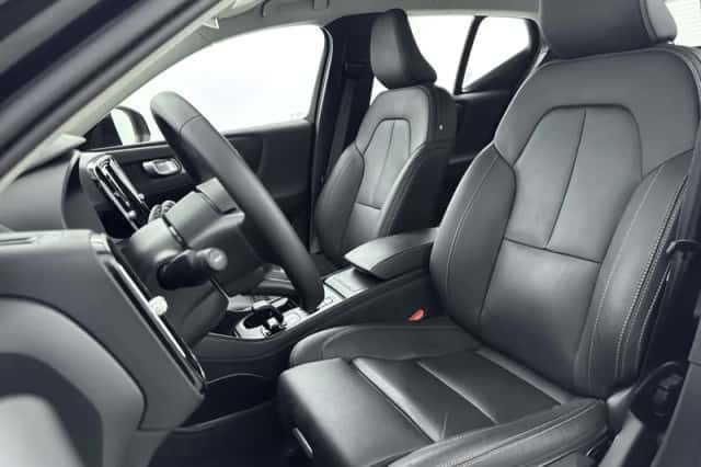 Volvo XC40 (2024) thumbnail 5