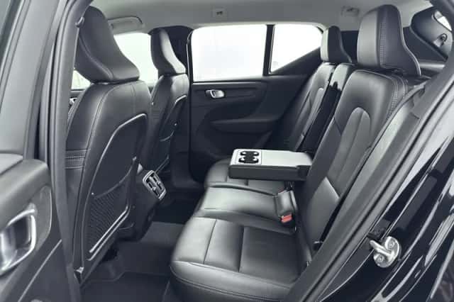 Volvo XC40 (2024) thumbnail 6