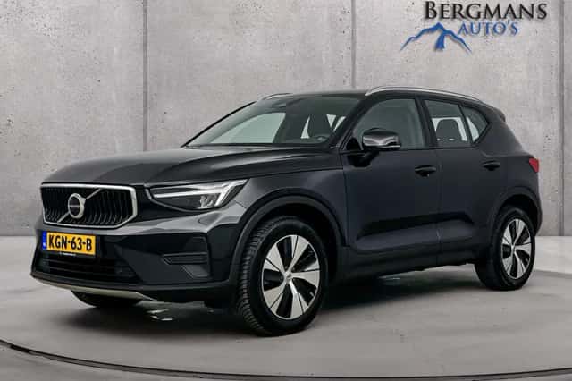 Volvo XC40 (2024) thumbnail 1