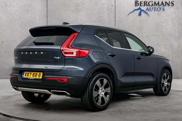 Volvo XC40 (2019) thumbnail 3