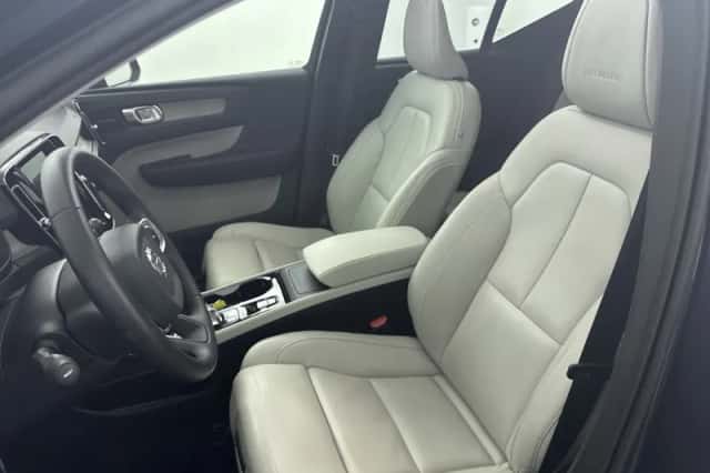 Volvo XC40 (2019) thumbnail 5