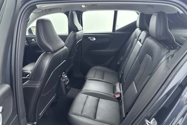 Volvo XC40 (2021) thumbnail 6