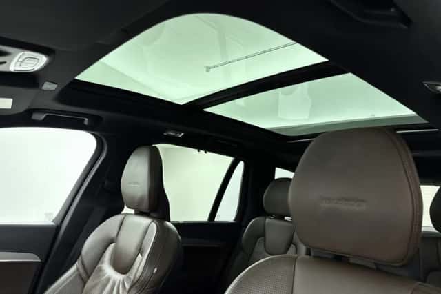 Volvo XC90 (2019) thumbnail 6