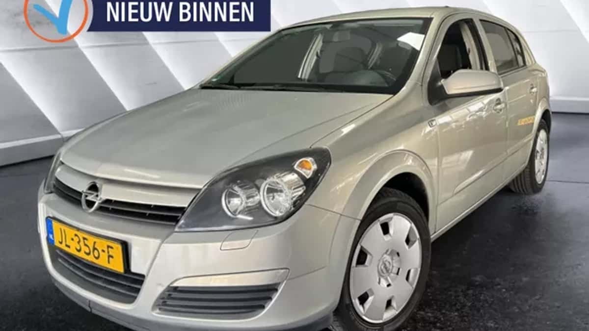 Opel Astra (2005) — foto 1