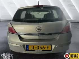Opel Astra (2005) thumbnail 17