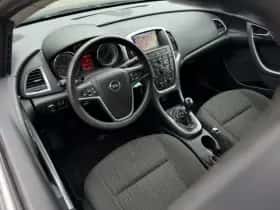 Opel Astra (2014) thumbnail 2