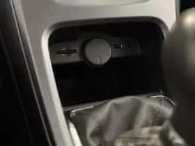 Opel Astra (2014) thumbnail 14
