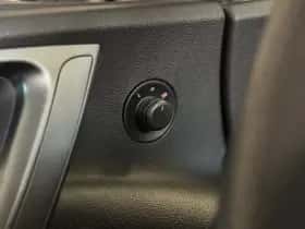Opel Astra (2014) thumbnail 16