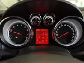 Opel Astra (2014) thumbnail 24