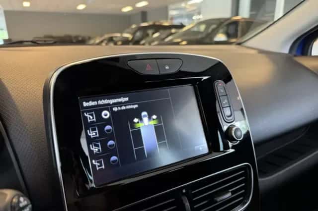 Renault Clio (2017) thumbnail 12