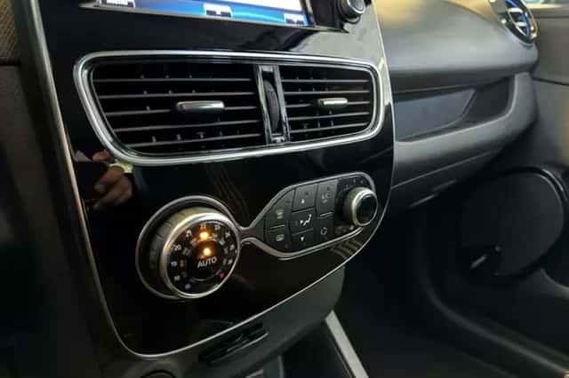 Renault Clio (2017) thumbnail 15