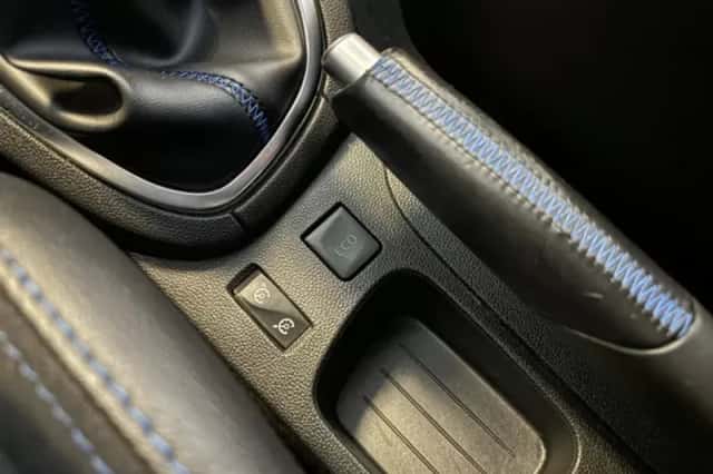 Renault Clio (2017) thumbnail 18