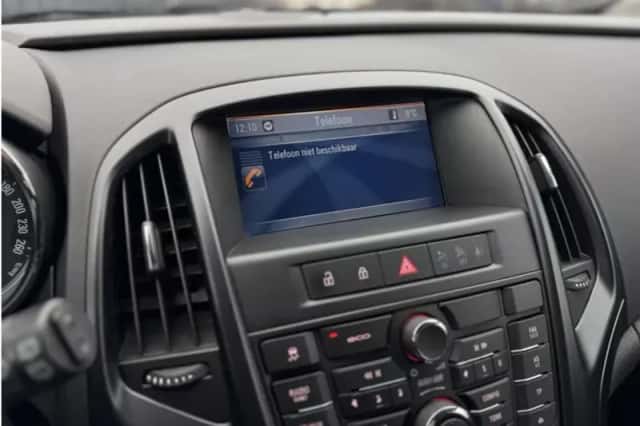 Opel Astra (2012) thumbnail 12