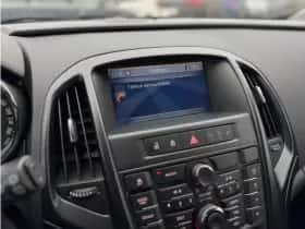 Opel Astra (2012) thumbnail 12
