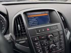 Opel Astra (2012) thumbnail 13