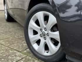 Opel Astra (2012) thumbnail 23