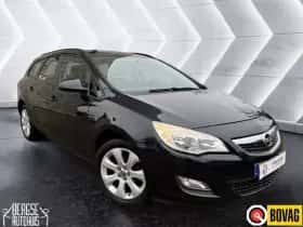 Opel Astra (2012) thumbnail 4