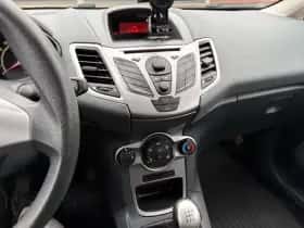 Ford Fiesta (2009) thumbnail 2