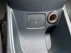 Ford Fiesta (2009) thumbnail 12