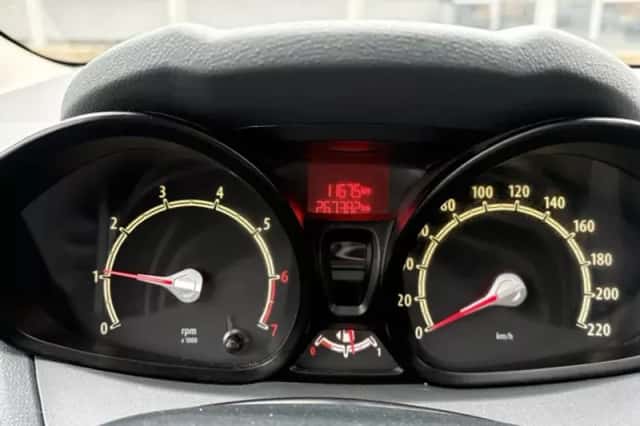 Ford Fiesta (2009) thumbnail 14