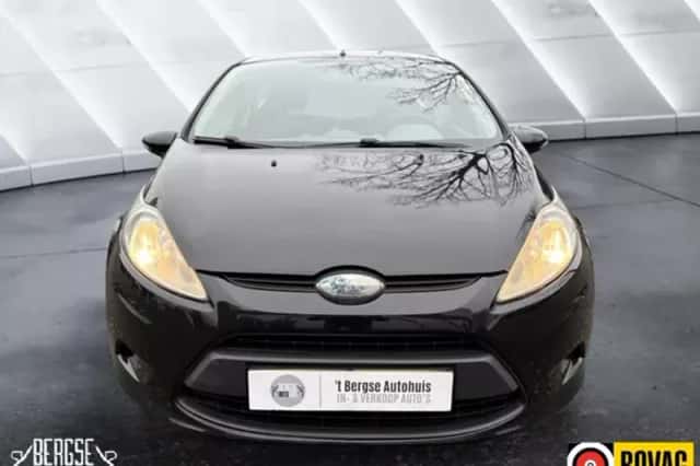 Ford Fiesta (2009) thumbnail 4