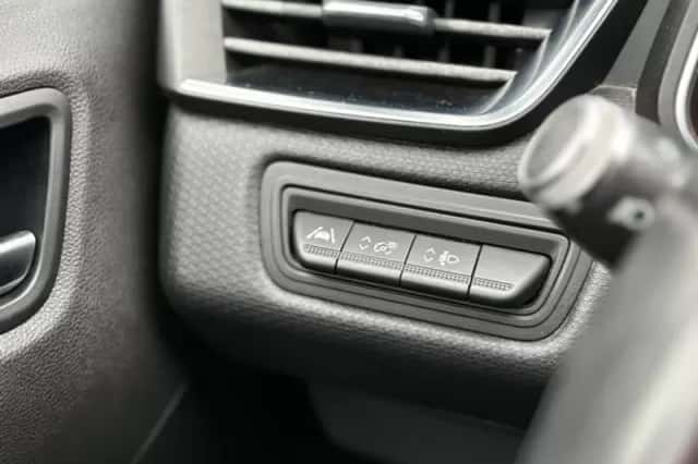 Renault Clio (2021) thumbnail 14