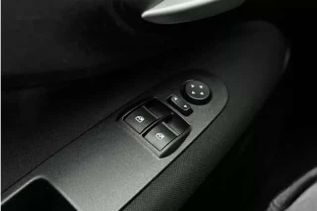 Fiat Punto (2013) thumbnail 17