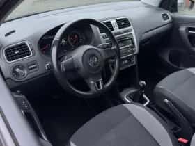 Volkswagen Polo (2014) thumbnail 2
