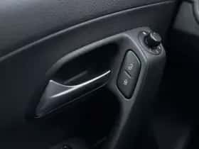 Volkswagen Polo (2014) thumbnail 13