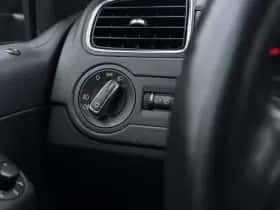 Volkswagen Polo (2014) thumbnail 16