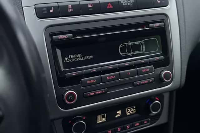 Volkswagen Polo (2014) thumbnail 17