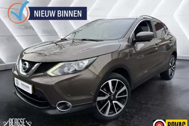 Nissan Qashqai (2015) thumbnail 1