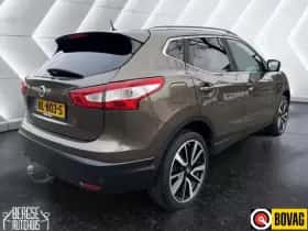 Nissan Qashqai (2015) thumbnail 3