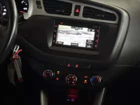 Kia Cee'd (2014) thumbnail 12