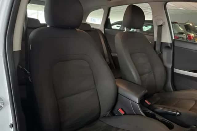 Kia Cee'd (2014) thumbnail 9