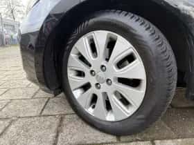 Kia Rio (2012) thumbnail 17